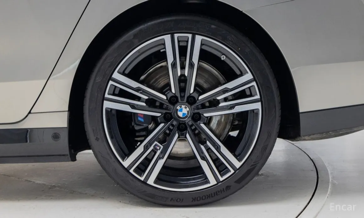 BMW i7 2022 xDrive 60 M Sport Individual
