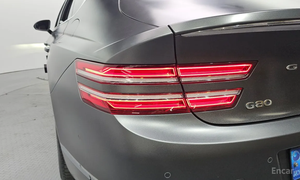 Фото 23 - Genesis G80