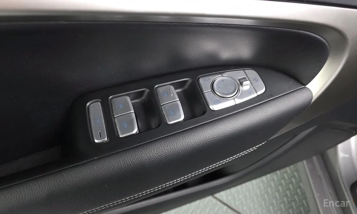 Genesis G70 2022 Gasoline 2.0T 4WD
