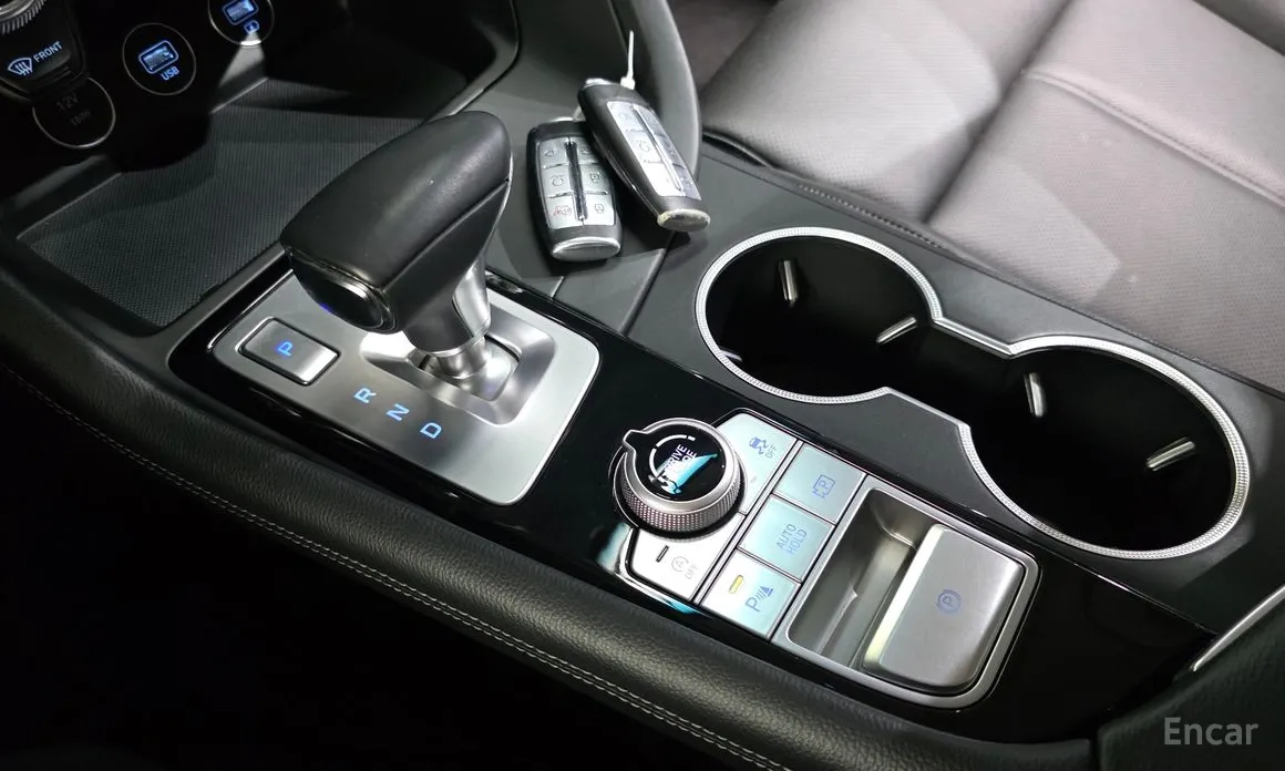 Genesis G70 2022 Gasoline 2.0T 4WD