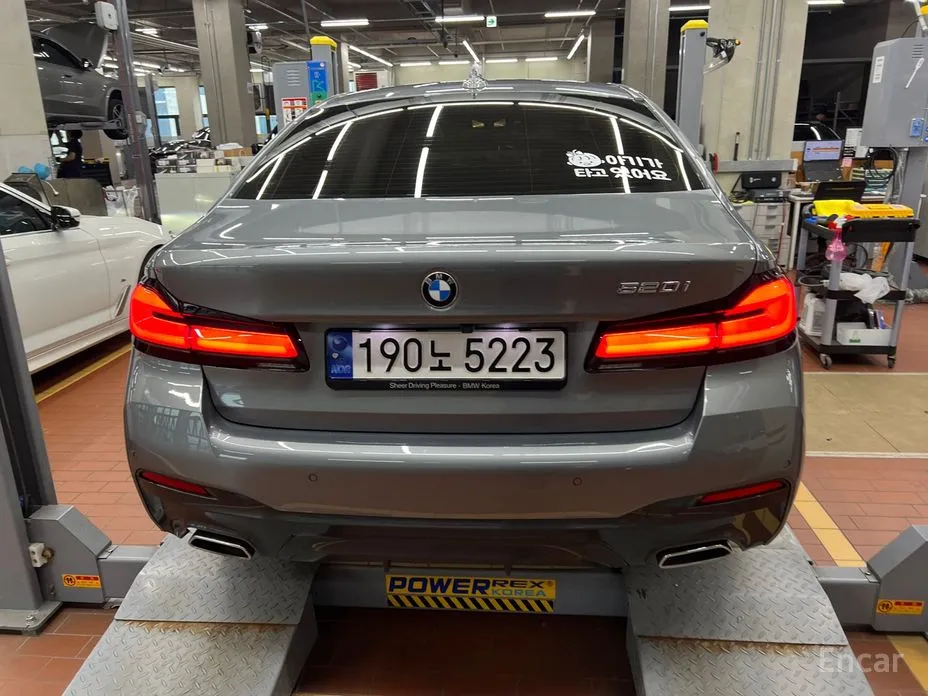 Фото 3 - BMW 5 Series
