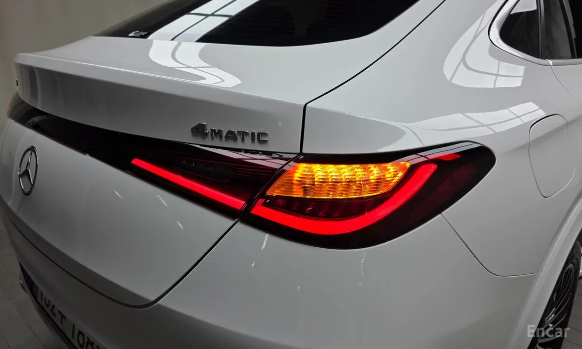 Mercedes-Benz GLC-Class 2023 GLC300 4MATIC Coupe