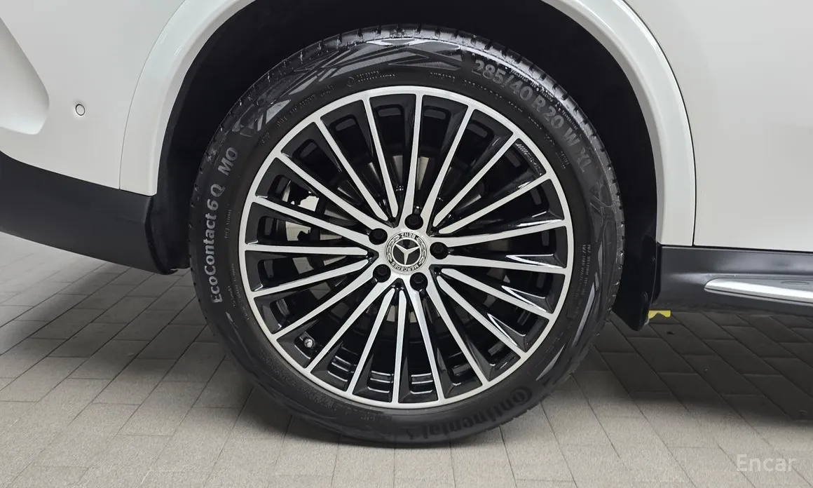 2023 Mercedes-Benz GLC-Class