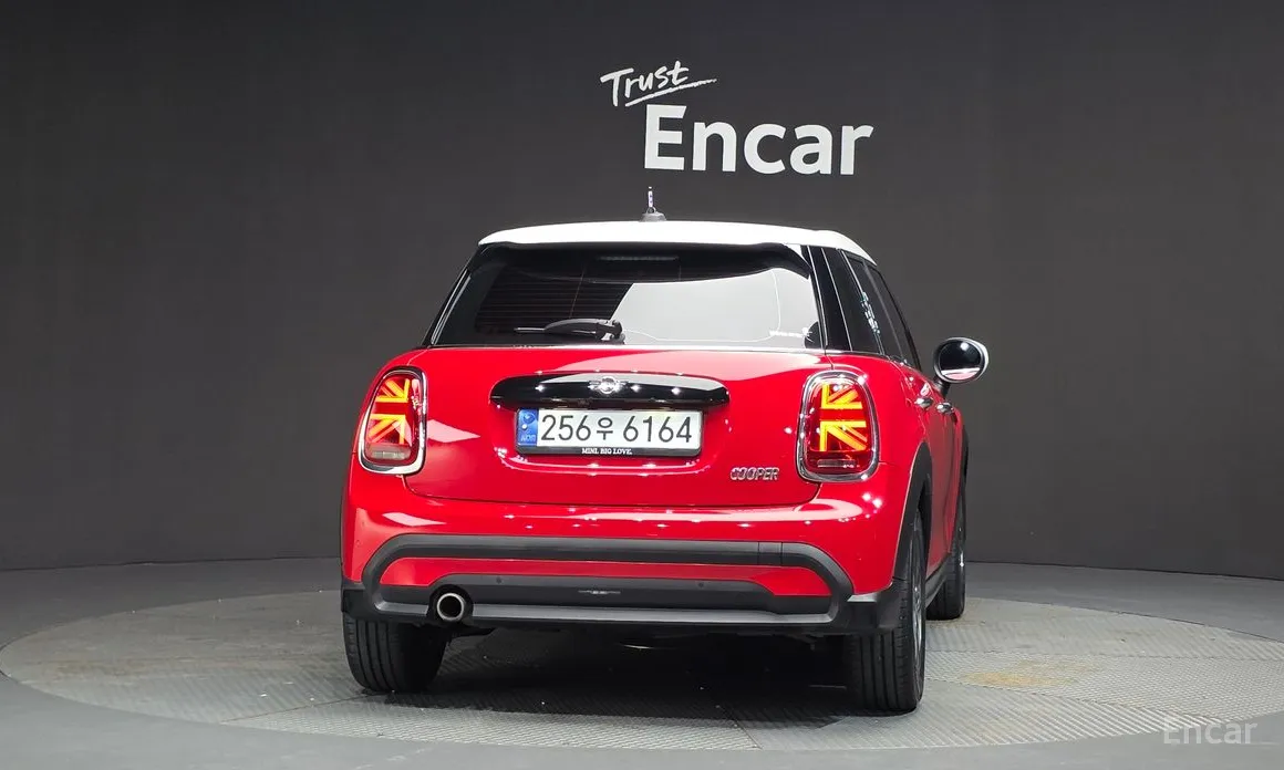 Фото 4 - Mini Cooper