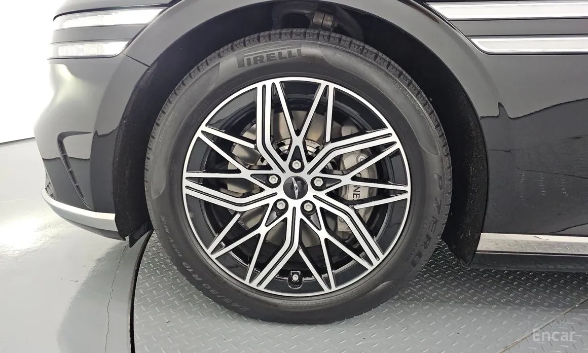 Фото 5 - Genesis G90