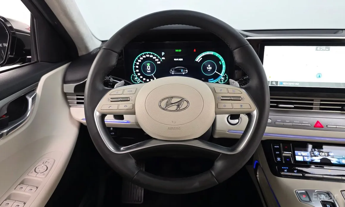 Photo 8 - Hyundai Grandeur