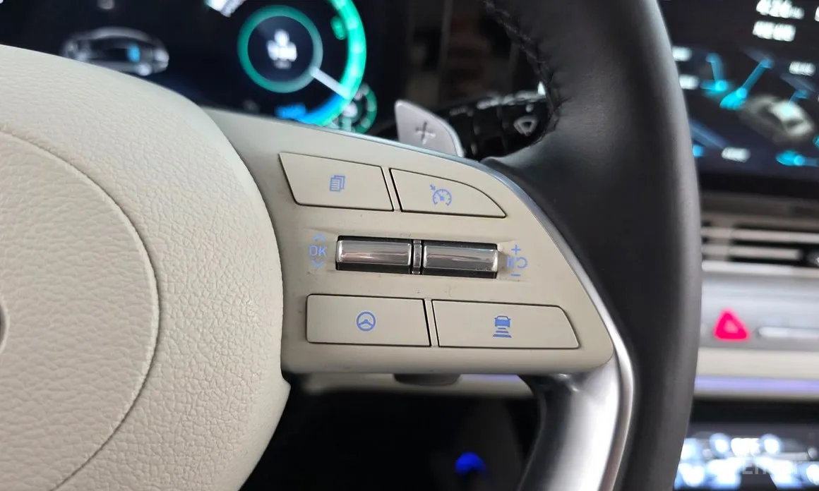Photo 9 - Hyundai Grandeur