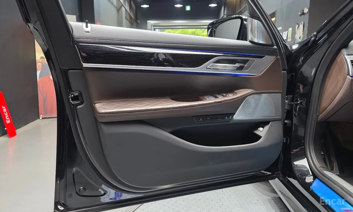 BMW 7 Series 2015 740Li xDrive M Sport Package