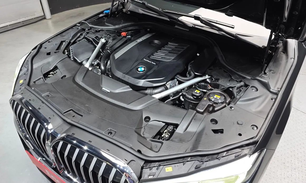 BMW 7 Series 2015 740Li xDrive M Sport Package