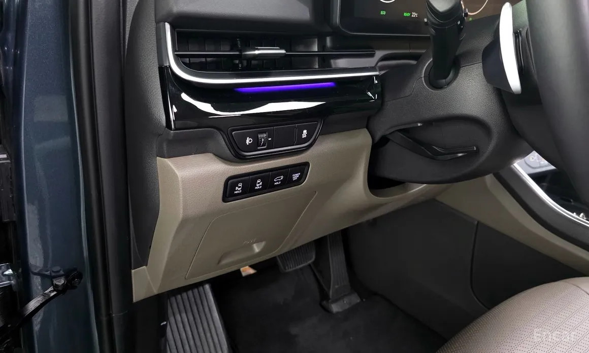 Фото 30 - Kia Carnival