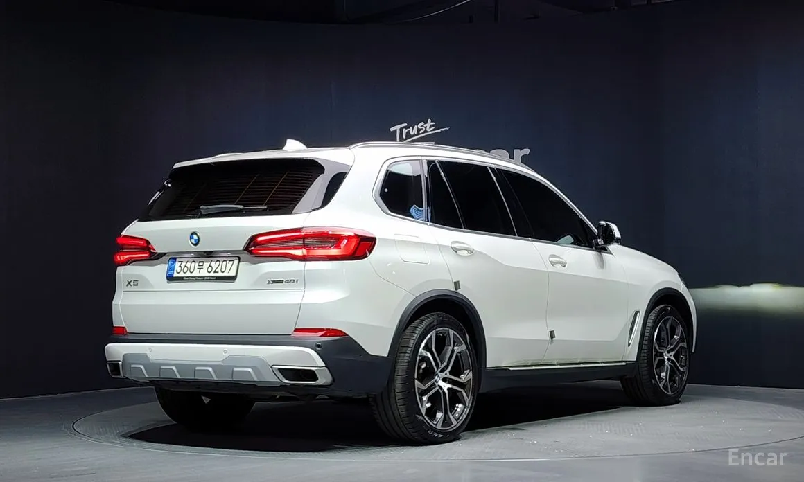 Фото 2 - BMW X5