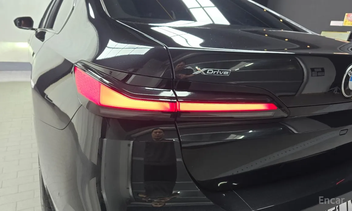 BMW 7 Series 2022 740d xDrive M Sport