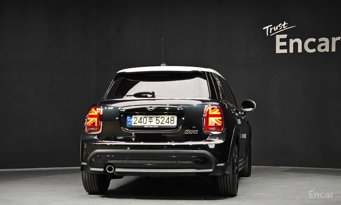 Фото 4 - Mini Cooper
