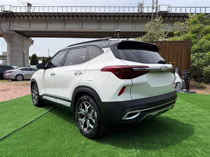 Zdjęcie 4 - Kia KX3