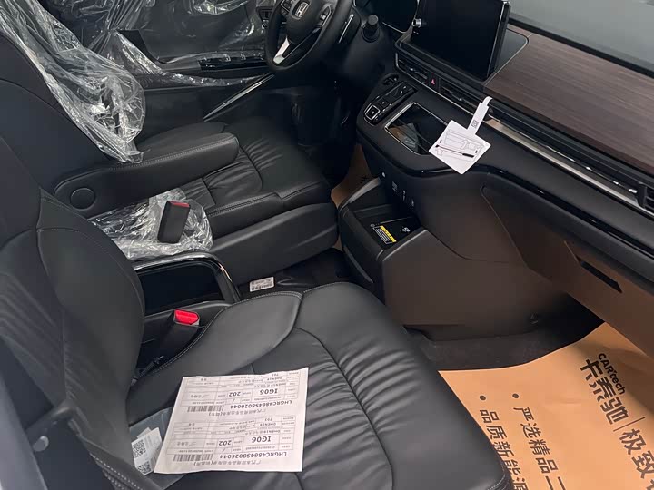 Фото 4 - Honda Odyssey