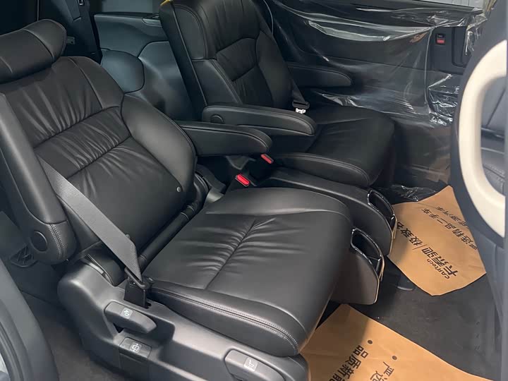 Фото 5 - Honda Odyssey