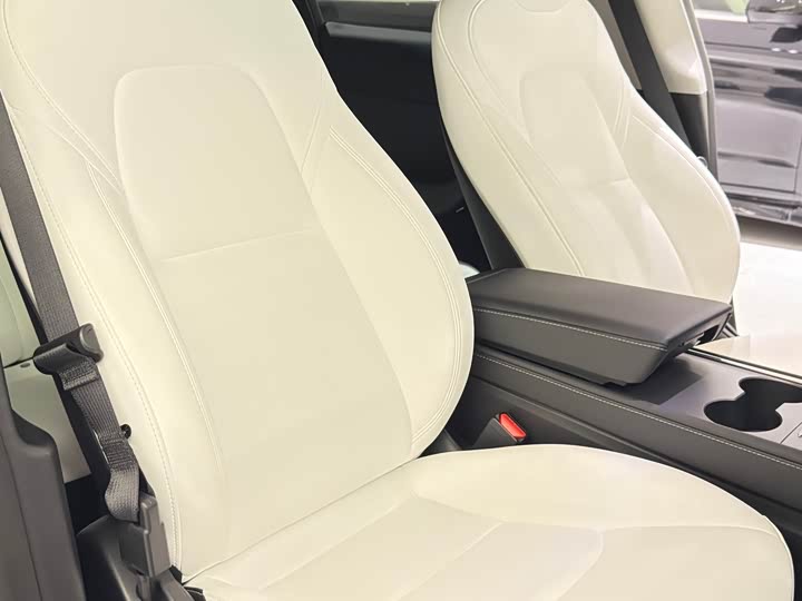 Фото 9 - Tesla Model Y