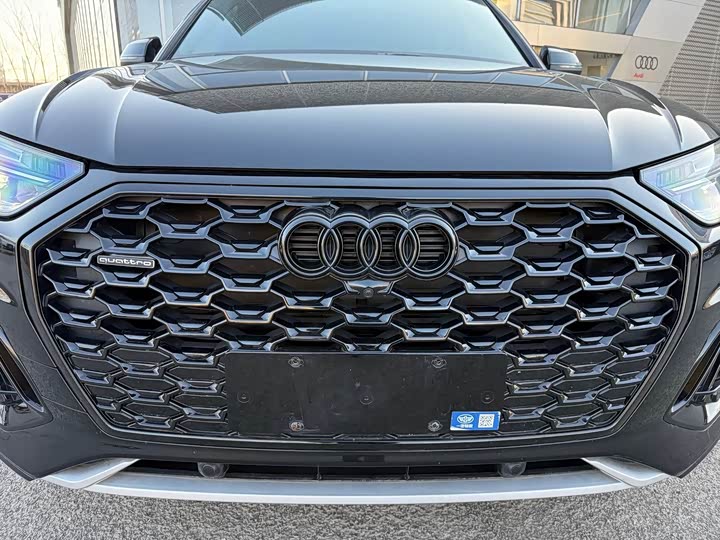 Фото 4 - Audi Q5L Sportback