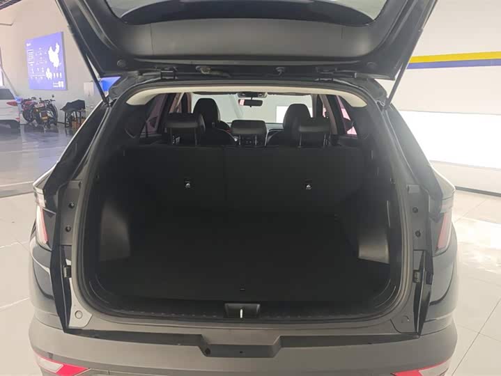 Zdjęcie 4 - Hyundai Tucson L