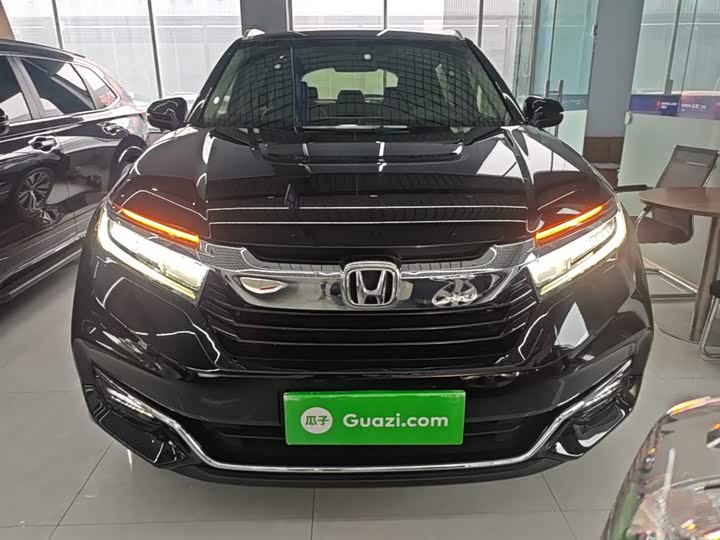 Photo 3 - Honda Avancier