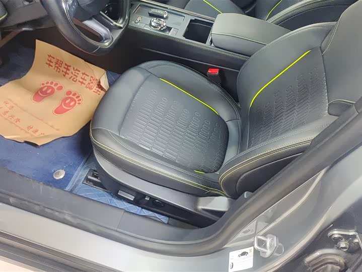 Ford Mondeo 2025 2025款 2.0T EcoBoost E 混动 运动版
