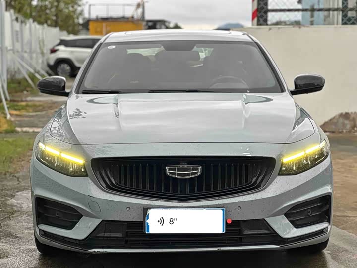 Фото 2 - Geely Preface