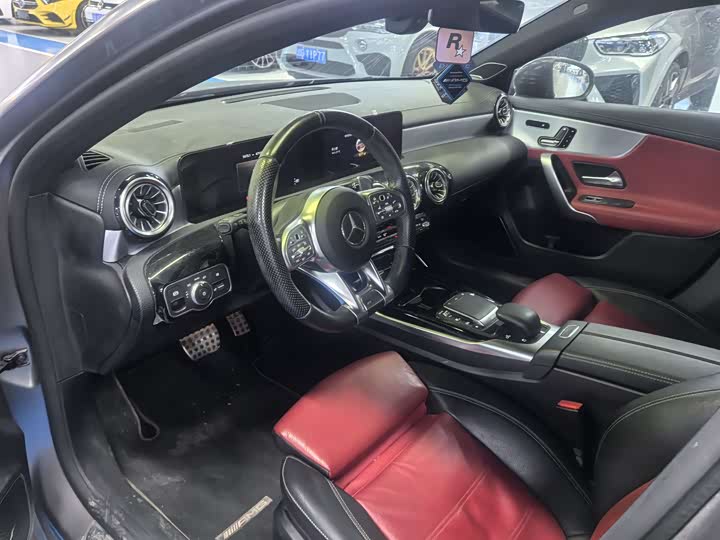 Фото 4 - Mercedes-Benz A-Class AMG