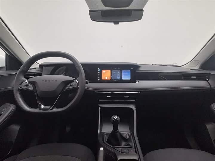 2026 Roewe i5