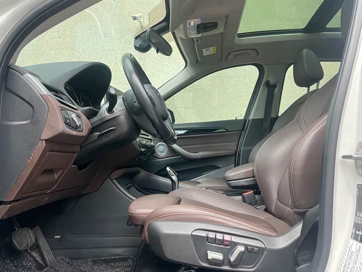 Zdjęcie 4 - BMW X1