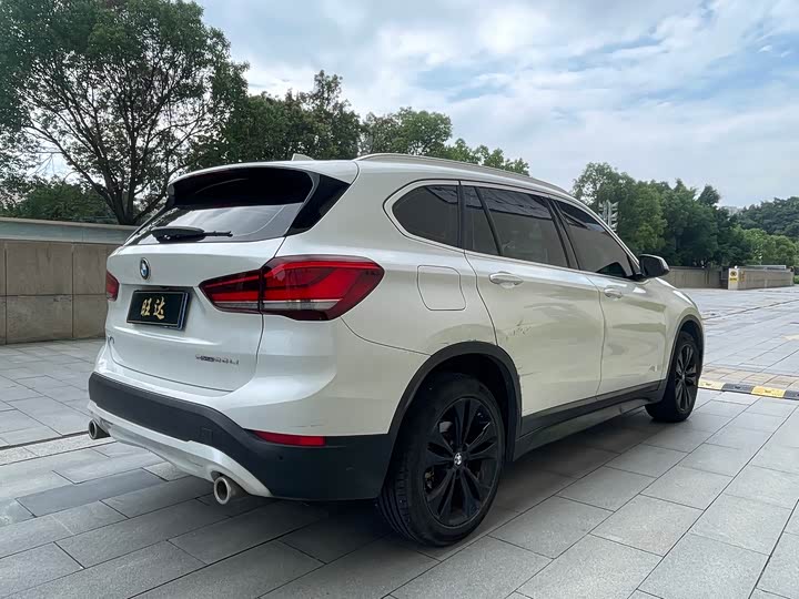 Zdjęcie 7 - BMW X1