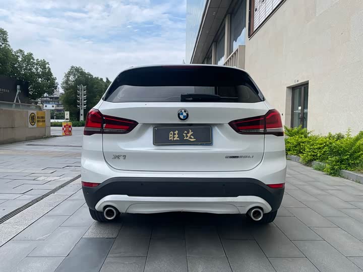 Zdjęcie 8 - BMW X1