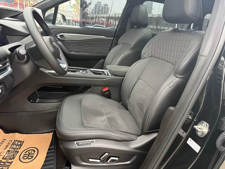 Geely Okavango L 2025 2025款 2.0T DCT尊享款