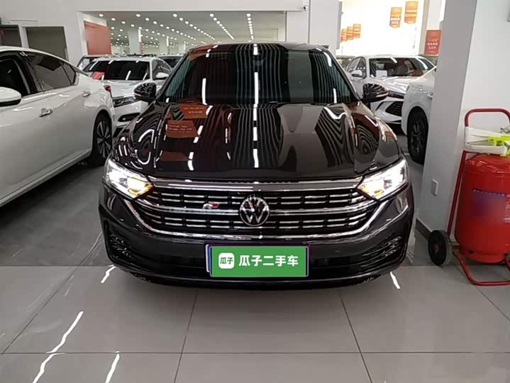 Фото 3 - Volkswagen Sagitar L