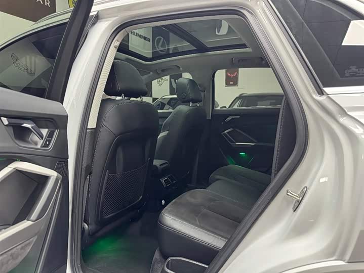 Zdjęcie 9 - Audi Q3