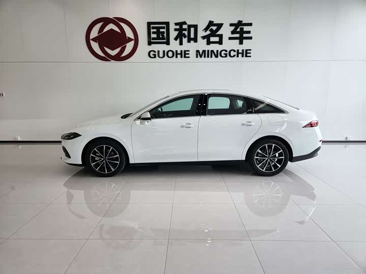 2025 Roewe D7