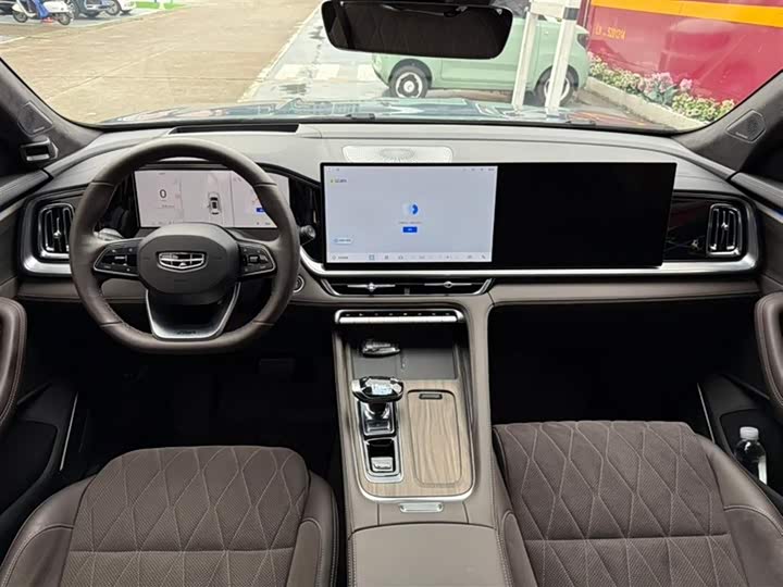 Geely Monjaro 2026 2026款 东方曜 2.0TD 自动望月版