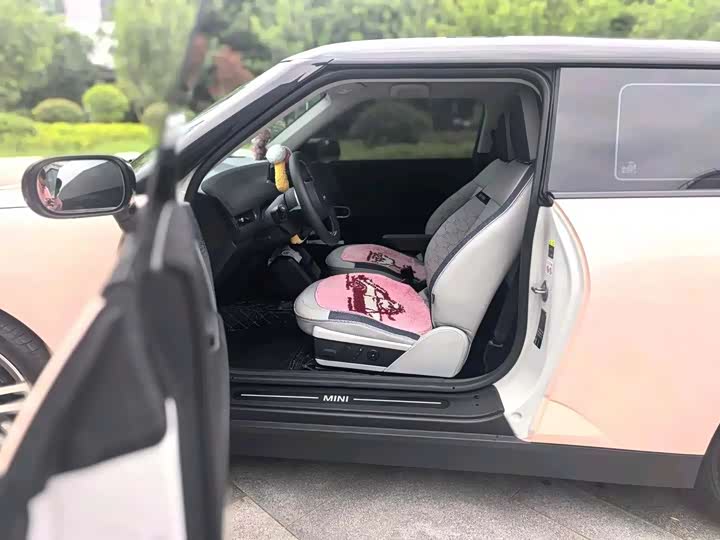 Mini Cooper 2026 2026款 466km COOPER E 经典派