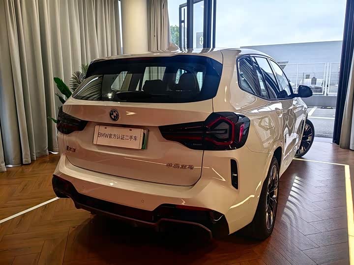 2024 BMW iX3