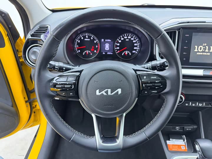 Kia KX1 2021 2021款 1.4L CVT趣享天窗款