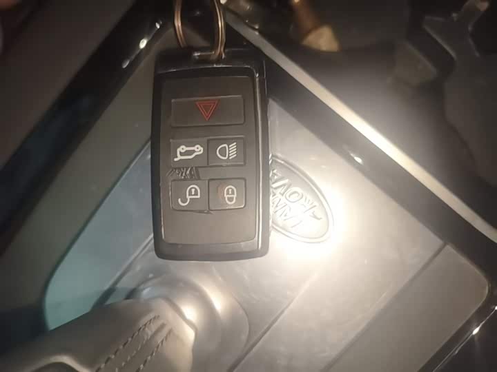Фото 9 - Land Rover Discovery Sport