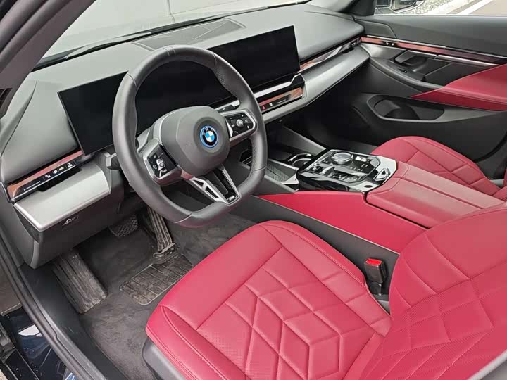 BMW i5 2025 2025款 eDrive 35L M运动套装