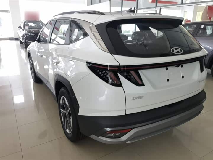 Фото 5 - Hyundai Tucson L