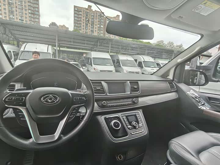 Maxus G10 2022 2022款 2.0T 自动智享版 汽油 7座