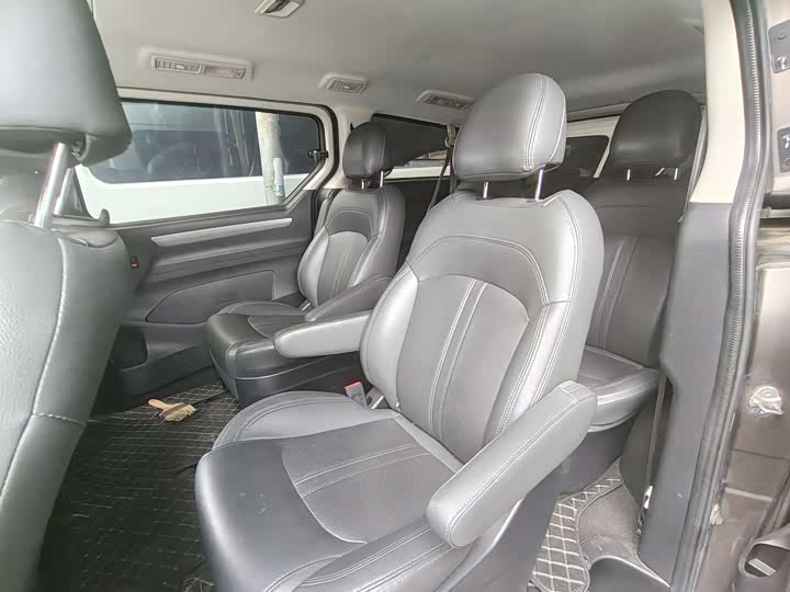 Maxus G10 2022 2022款 2.0T 自动智享版 汽油 7座