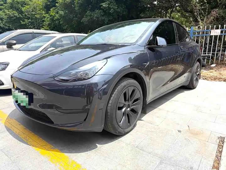Photo 1 - Tesla Model Y