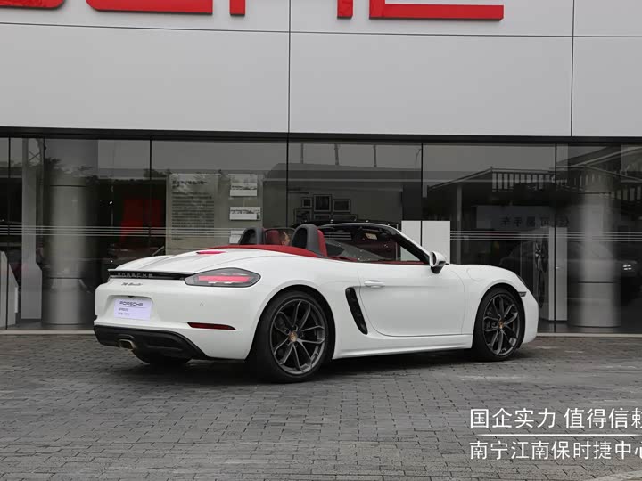 Zdjęcie 4 - Porsche 718