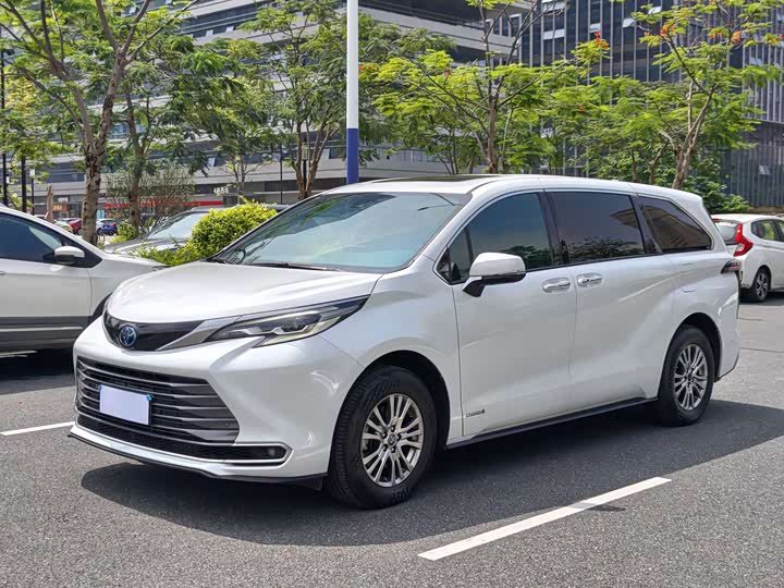 صورة 1 - Toyota Sienna