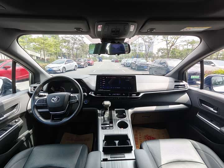 صورة 6 - Toyota Sienna
