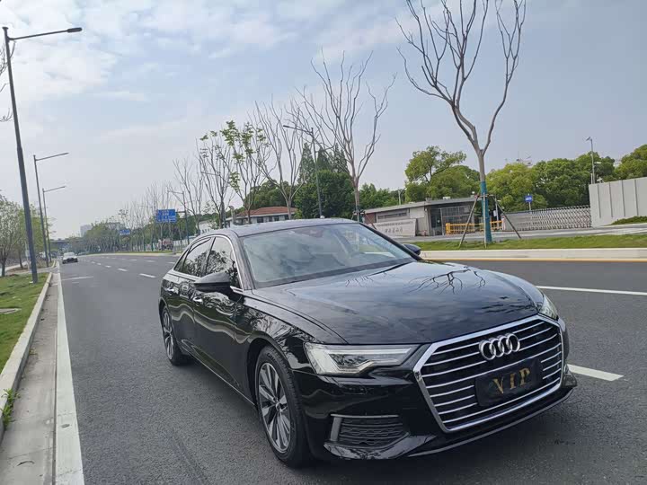 صورة 2 - Audi A6L