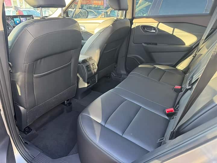 Zdjęcie 7 - Nissan X-Trail